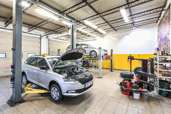 vybavení autoservisu a pneuservisu